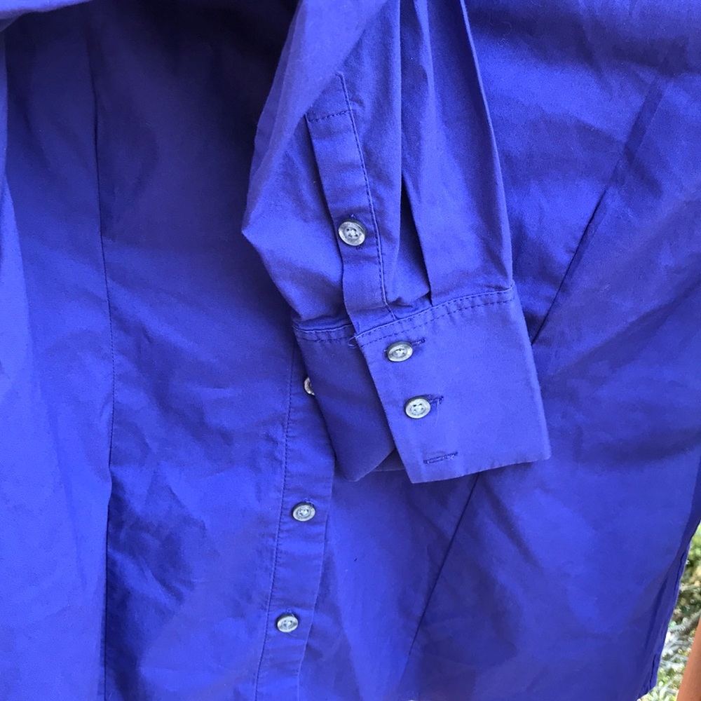 Express button down - Picture 7 of 15